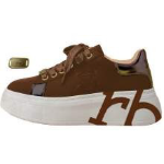 SCARPA BROWN CON ACCESSORIO RB SU LACCI E MONKEY SUL LATO
